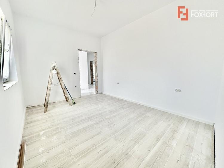Duplex 4 camere si 2 bai - Mosnita Noua - toate utilitatile