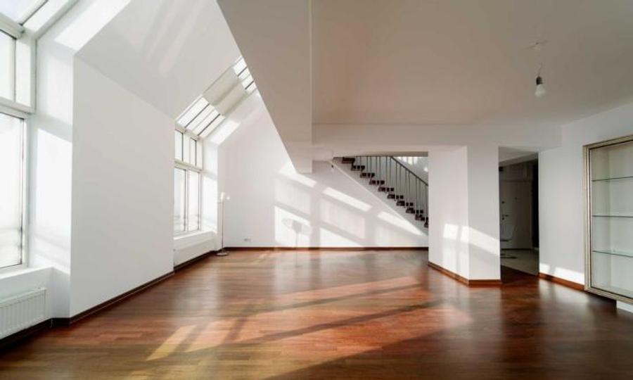Triplex In City