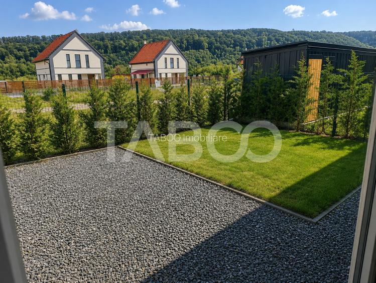 Duplex pe un singur nivel 3 camere 2 bai 235 mp teren in Talmaciu - 10