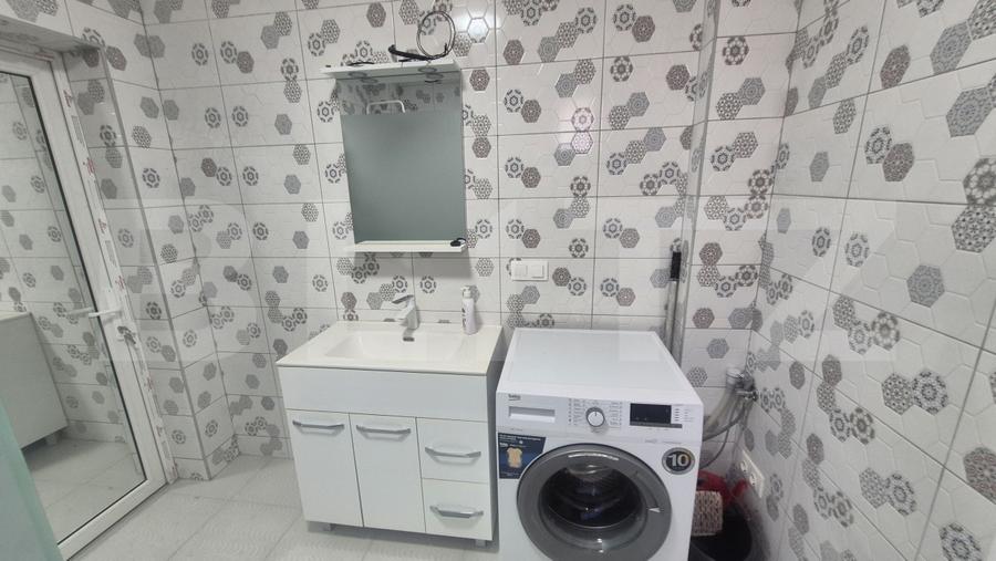 Casa cu 3 dormitoare de vanzare, 150 mp, teren 1345 mp, localitatea Lazuri