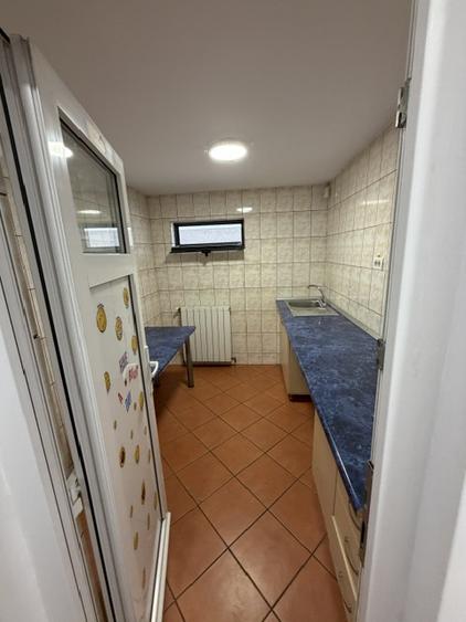 Cladire Birouri | Spatiu Comercial | Grivita | 13 camere | Parcari