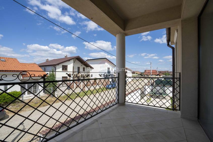 De vânzare casă /pensiune în zona Nufarul - 37