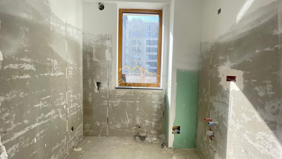 DUPLEX 3 Camere**TERASA+ CURTE**Bloc boutique***NOU// DOMENII