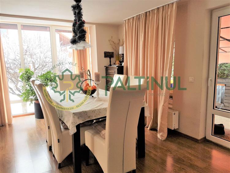 Vila Șelimbăr – 700 mp teren, jacuzzi, semineu, front stradal 30 ml
