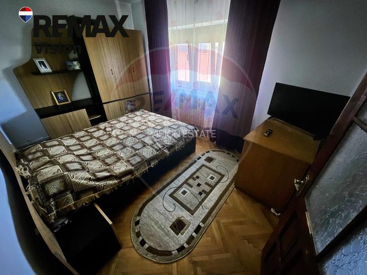 Oportunitate Unică în Centrul Craiovei Casă cu 5 Camere și Garaj - 6