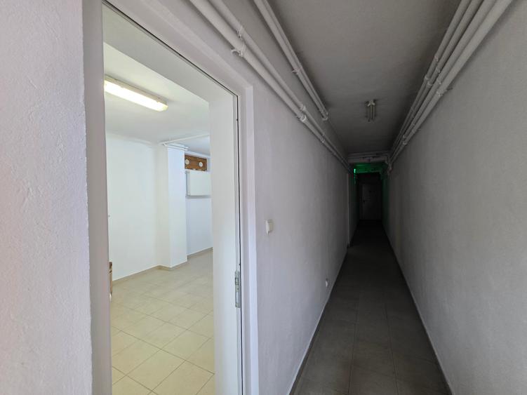 Spatiu D+P+1+M - 17 camere - 793mp - teren 532 mp - Eroii Revolutiei