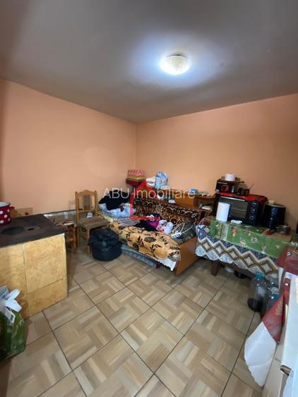 Casa batraneasca, locuibila cu teren intravilan de 1.255mp,  asfalt - 6