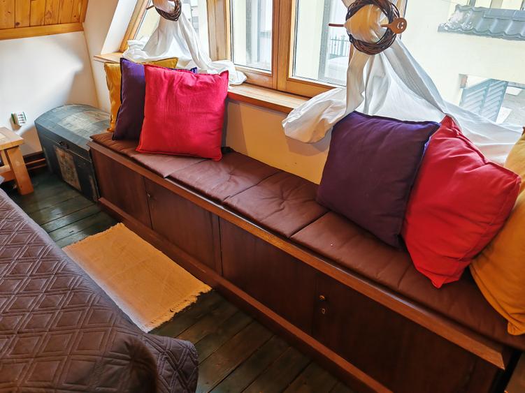 Casa 5 camere pozitie deosebita RASNOV
