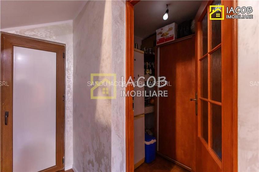 Casa P+1, cartier Serbanesti, str. Triumfului - 23