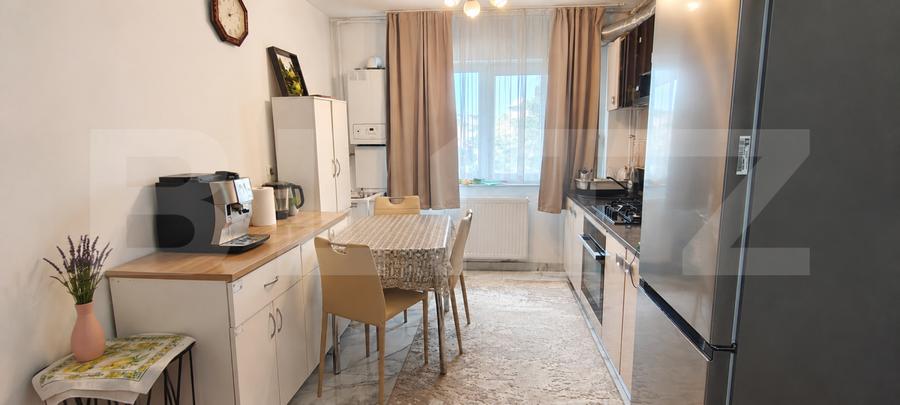 Apartament 3 camere - etaj intermediar - zona Decebal