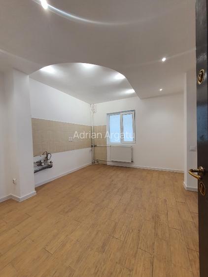 Apartament 3 camere (Prelungirea Ferentari 52-60, Vadul Nou) - PROPRIETAR - 13