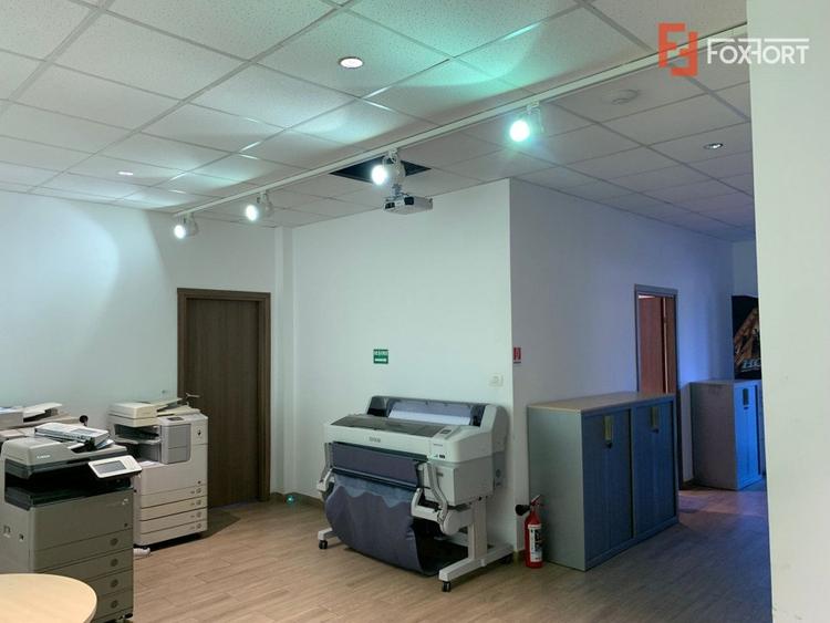 Spatiu comercial cu 12 incaperi si suprafata de 630 mp, zona Mircea cel Batran