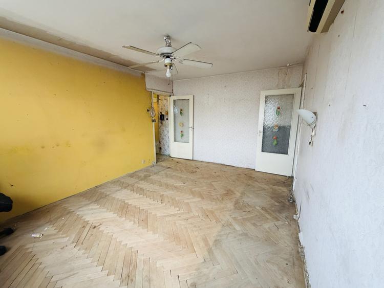Apartament 3 camere, semidecomandat, 52mp - zona Sagului