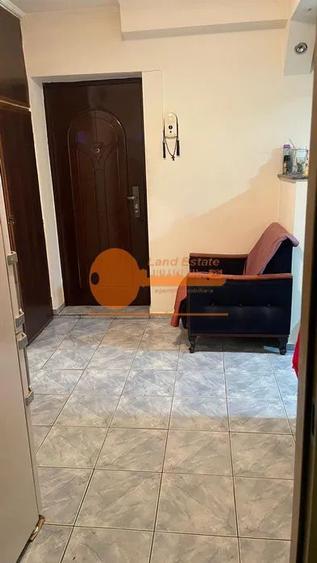 2 Camere Crangasi(Bloc Reabilitat-6 Minute de Metrou)