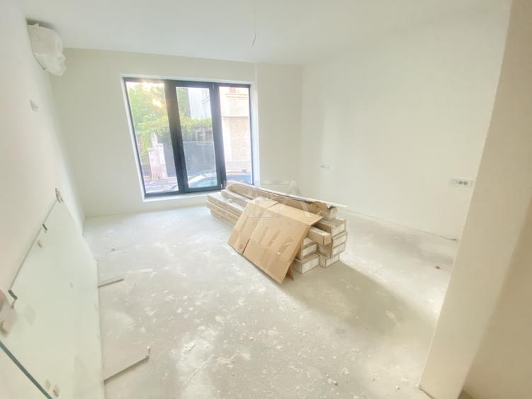 3 camere- Decomandat-Finisaje la alegere-Bloc 2025 tip boutique- 13 Septembrie