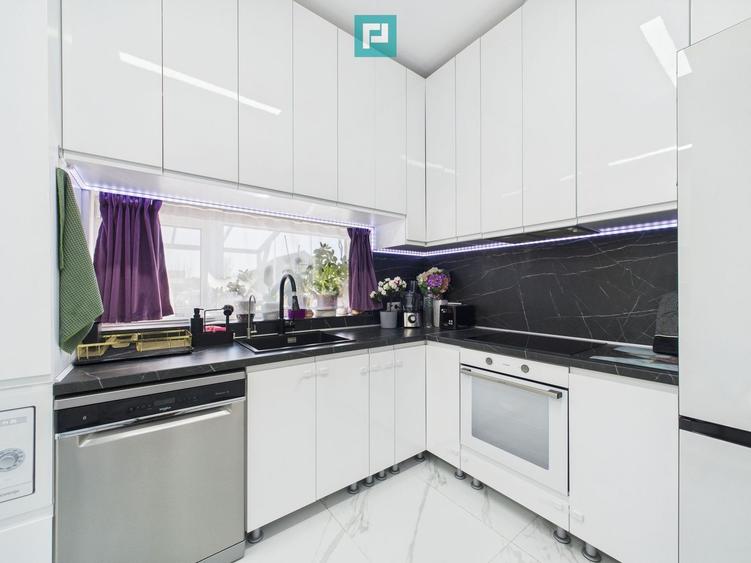 Duplex 1/2 mobilat și utilat în Săcălaz