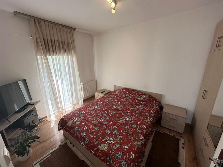 Casă / Vilă cu 5 camere zona Lunei