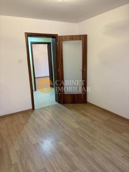 2 CAMERE DECOMANDAT-52 MP-ETAJ 3- PARCARE - ZONA POITIERS