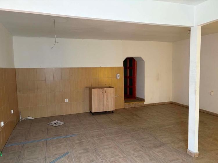 DE VÂNZARE / DE ÎNCHIRIAT – IMOBIL COMERCIAL ÎN BORSEC O EXCELENTĂ OPORTUNITATE