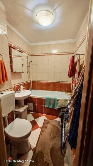 Vând Apartament 2 camere.zona Parcul Circului