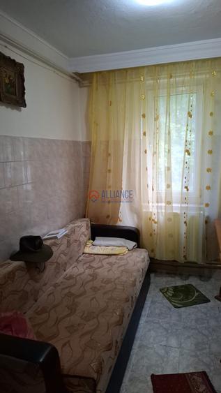 Apartament 2 camere în Tomis II, etaj 2, balcon și centrală proprie