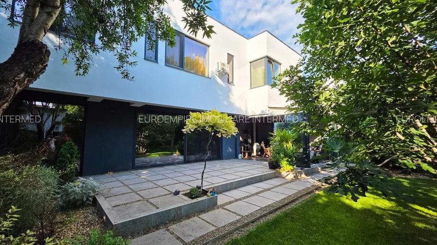 Vila superba de inchiriat, cu 5 camere, terasa, zona VIILE NOI - 7
