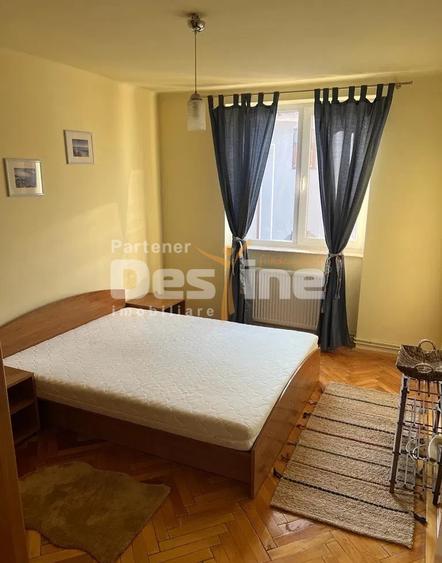 Închiriem apartament central 2 camere