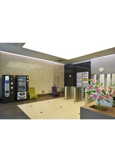 Passive Income Asset | 100% Occupied | Diversified Tenants | Fully Leased