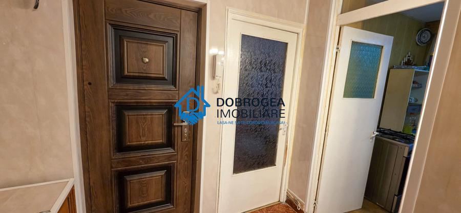 E3- 2 CAMERE DECOMANDAT ,ETAJ 1