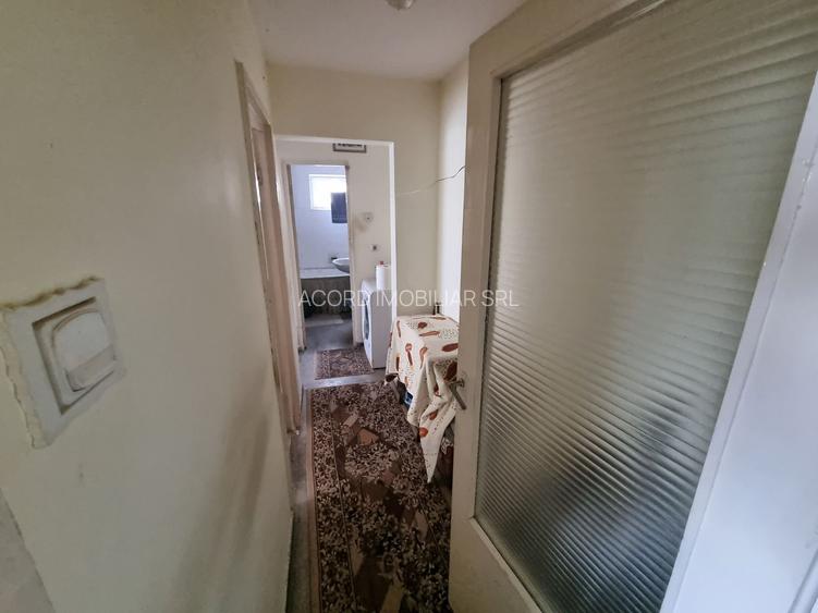 Apartament 3 camere zona Km 4-5 - 6