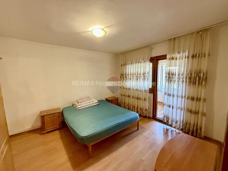 Apartament 3 camere zona 2 Stejari - 12