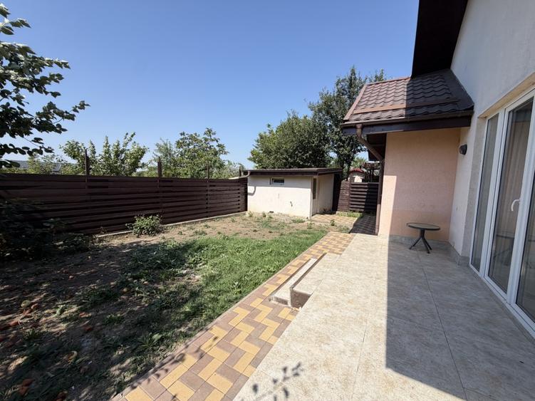 Domnești, casa pe parter, 400mp, 117mp utili, 3 camere, mobilată și utilată