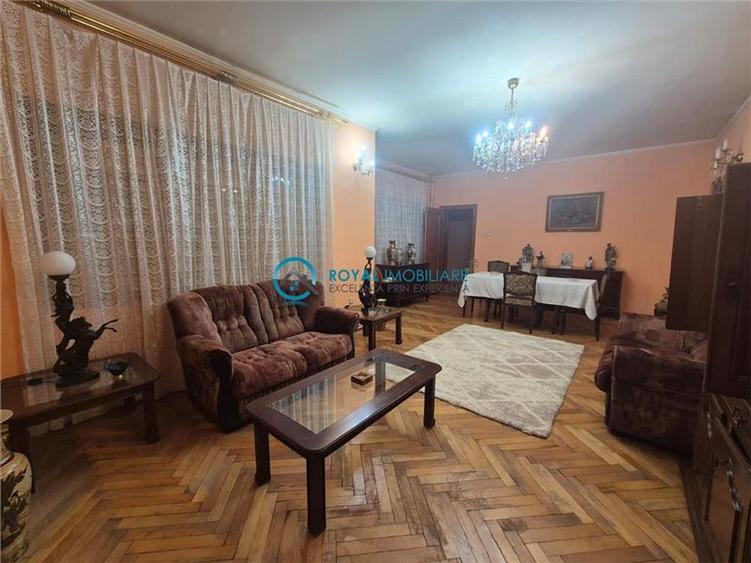 Royal Imobiliare - Vanzare Casa Zona Lupeni
