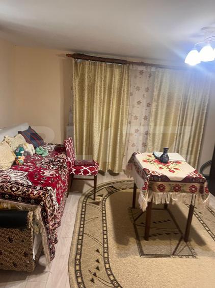 Casa 2 camere, 116 mp, teren 3.548 mp, zona Tataresti
