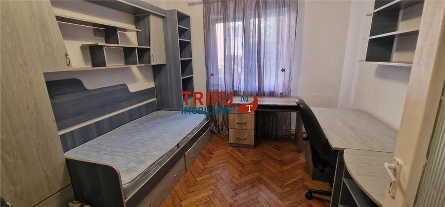 Apartament de închiriat 3 camere zona Liceului Militar