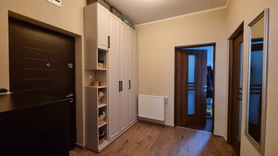 Apartament 3 camere parter zona centrala