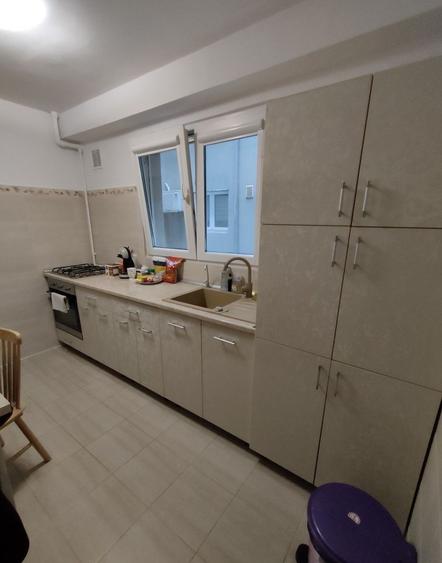 Apartament 2 camere bloc tip P reabilitat Mall Plaza, Drumul Taberei