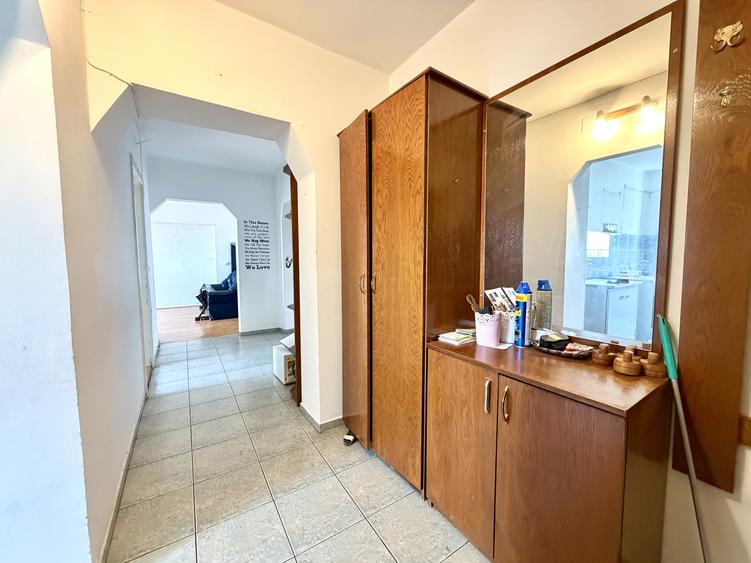 Apartament 4 camere, 88 mp utili, etaj 6 - Zona Complexul Studentesc