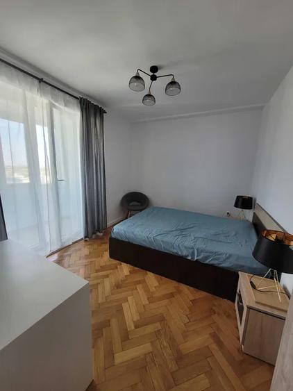 Apartament 2 camere, semidecomandat, 48 mp, ac, metrou aproape, 1 Mai