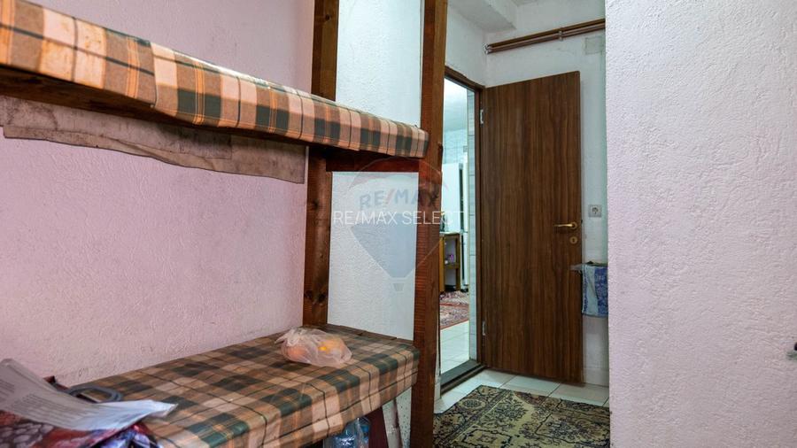 Vanzare vila-pensiune D+P+M 10 camere de vânzare, Daesti jud. Valcea - 38