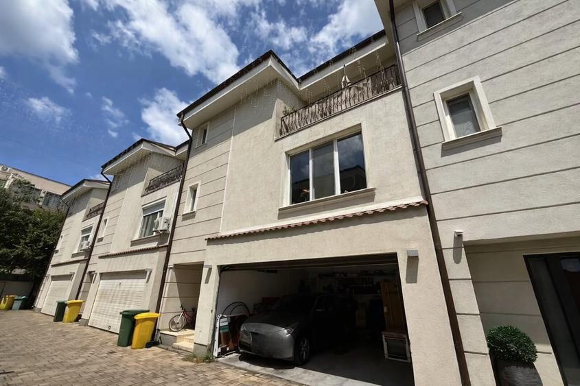 MODERN VILLA FOR RENT,  NEAR FOREST, WALKING DISTANCE TO BRITISH SCHOOL