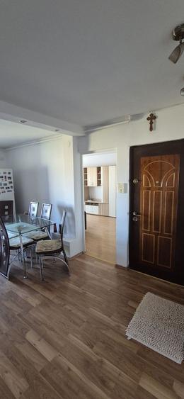 Apartament de vanzare 3 camere 46mp utili mobilat utilat boxa Ampoi 3