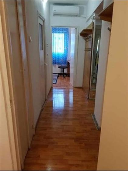 Apartament 3 camere, 2 balcoane,  2 bai zona Calea Bucuresti