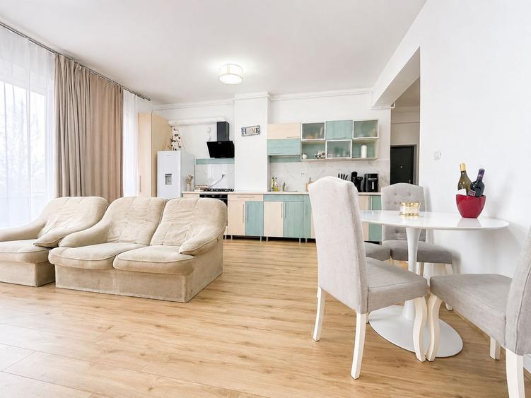 De inchiriat apartament cu 2 camere + loc de parcare - Giroc intrare