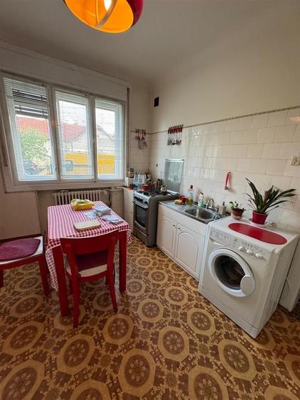 Casa cu 5 camere l 406 MP Teren l Garaj l Andrei Muresanu