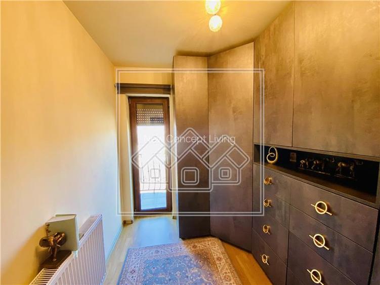 Casa individuala - 197 mp utili, teren 407 mp, 5 camere - Sura Mare - 25