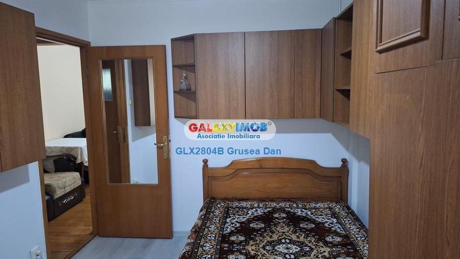 pta resita | 2cam 43mp modern etaj 2 1980 | AC balcon | metrou - 4