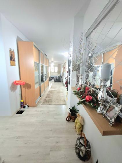 Apartament 3 camere, 84 mp utili, 2 băi+ terasă 17 mp,zona N Rm Vâlcea - 4