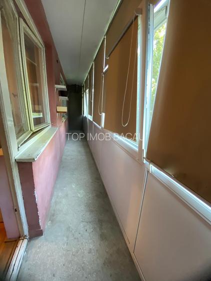 2 DECOMANDATE ETAJUL 2, cu centrala, balcon mare, izolat, Pictor Aman - 7