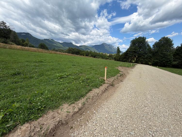 Teren intravilan 1000 mp zona Bran-Tohanita,langa padurela 10 km de Rasnov